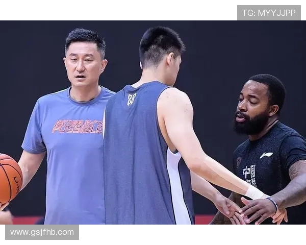 武汉篮球队的默契配合与战术分析探讨